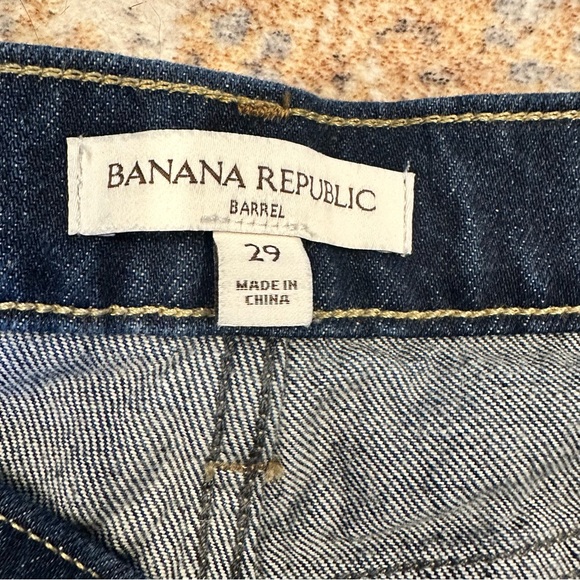 EUC Banana Republic Mid-Rise Barrel Ankle Jeans--sz 29 - Picture 9 of 11
